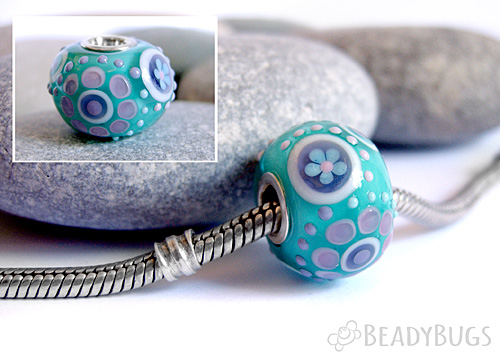 Floral spotty bead